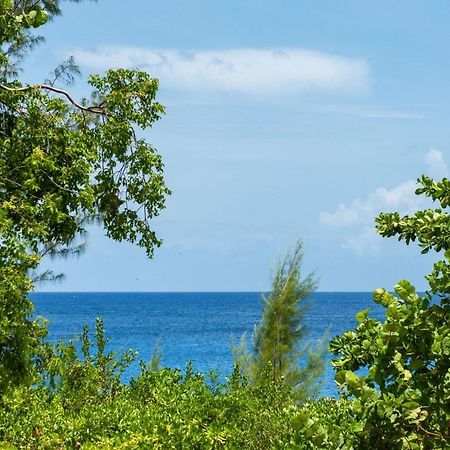 Sea Breezes At Siena Gardens West Bay Exterior photo